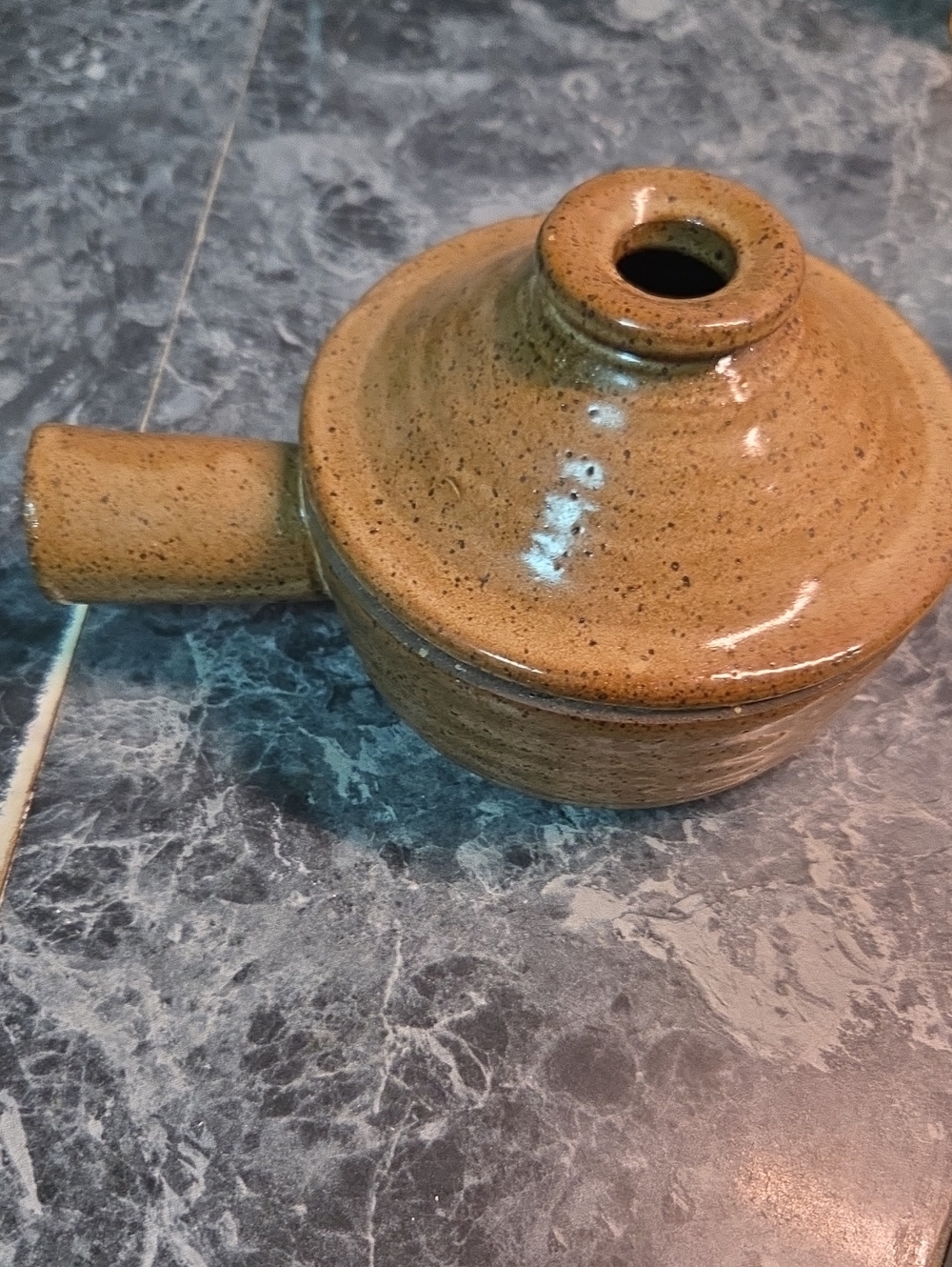 HANDCRAFTED STONEWARE LIDDED SAUCE POT